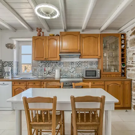 Nikoramavilla Paros With Swimming Poll And Bbq For 21 Guests ヴィラ