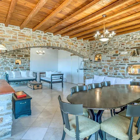 ヴィラ Nikoramavilla Paros With Swimming Poll And Bbq For 21 Guests ピソ ・リバディ